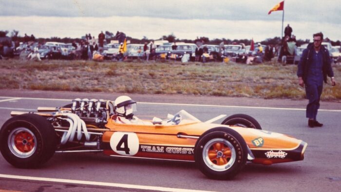Auto de Team Gunston en la Formula 1