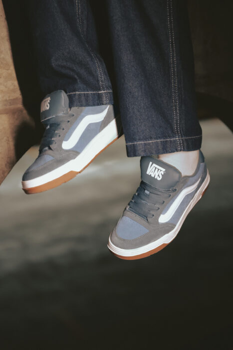 Tenis Vans Hylane grises